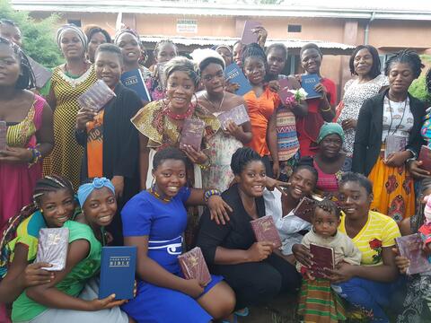 Photo des bénéficiaires à la fin du camp à Yaoundé